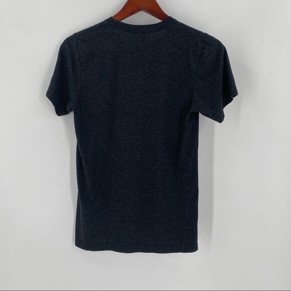 Maverick by Logan Paul bird charcoal grey tee size small - Picture 4 of 4
